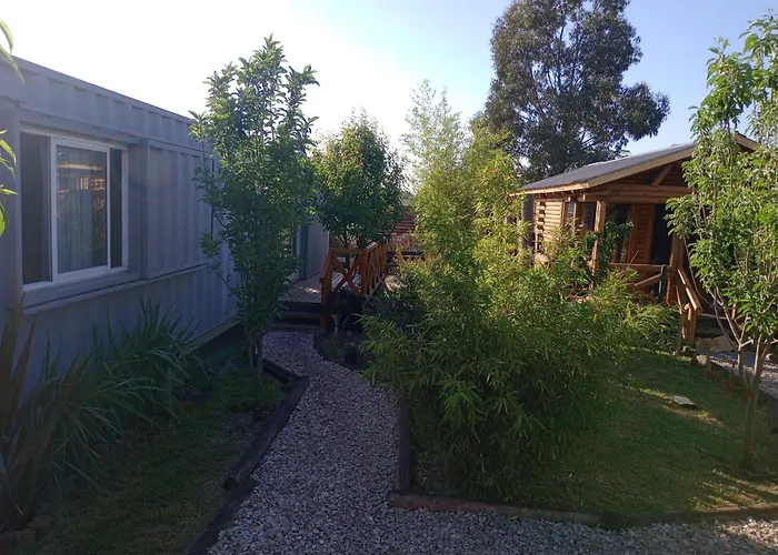 Foresta Acantilados, Casa Container Y Cabana De Troncos
