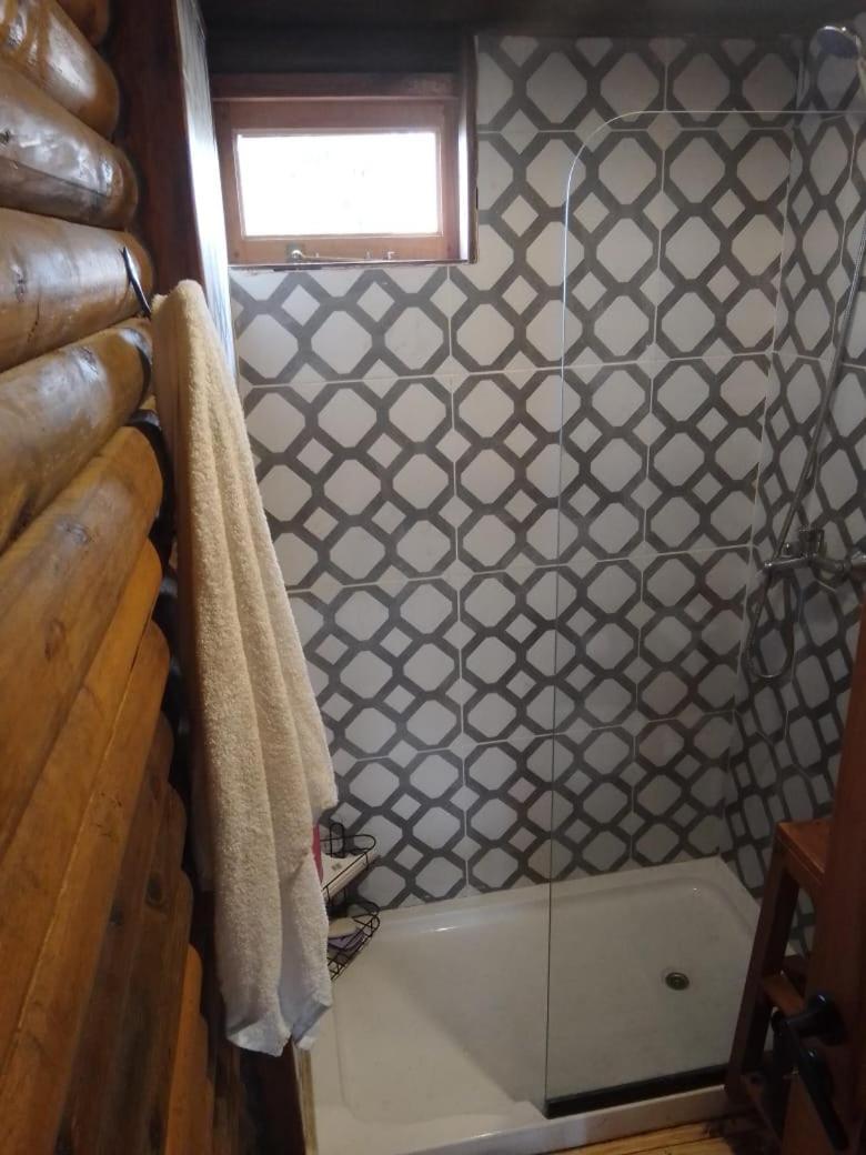 Foresta Acantilados, Casa Container Y De Troncos